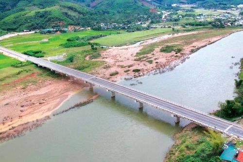 Cải thiện đời sống đồng bào dân tộc thiểu số