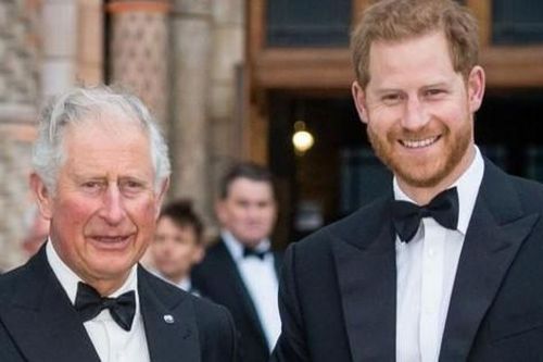 Vua Charles và Harry nguội lạnh