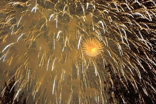 Hậu Giang bắn pháo hoa nghệ thuật kỷ niệm 20 năm thành lập tỉnh