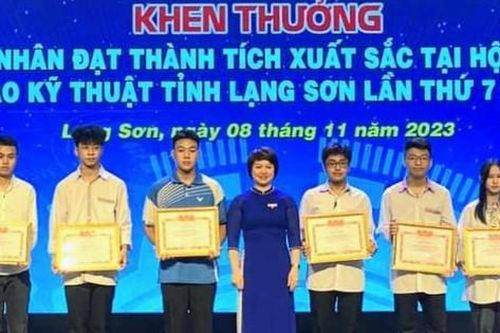 Khen thưởng những sáng kiến, sáng tạo của giới trẻ xứ Lạng