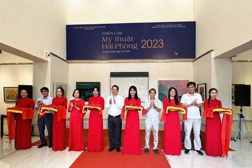 Triển lãm mỹ thuật Hải Phòng 2023 hội tụ nhiều tác phẩm bình dị, sâu sắc