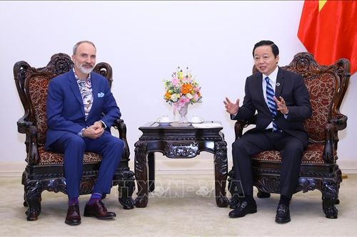 Phó Thủ tướng Trần Hồng Hà tiếp Giáo sư David Rogers, Hoa Kỳ