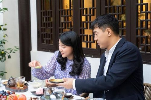 Công chúa 'vạn người mê' của Bhutan từng làm chao đảo MXH hiếm hoi lộ diện bên phu quân, nhan sắc tiên tử ở tuổi 30 gây chú ý