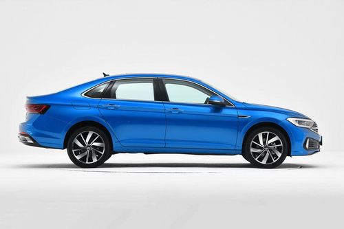 Sedan động cơ tăng áp, giá gần 500 triệu đồng, cạnh tranh với Hyundai Elantra