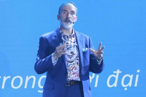 Giáo sư David L. Rogers: Chuyển đổi số là quá trình liên tục, gắn kết mọi cấp trong tổ chức
