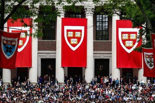 Nghi vấn Đại học Harvard có 'cửa sau' cho con nhà giàu 'học dốt', là suất cực VIP, mỗi năm chỉ có 60 sinh viên