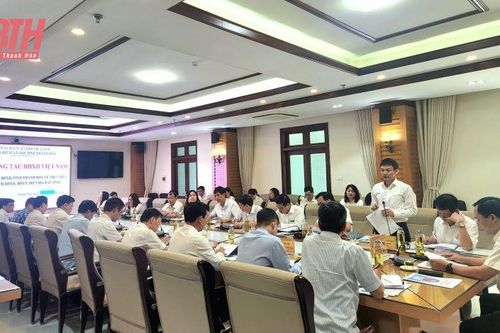 Đoàn công tác BHXH Việt Nam làm việc với BHXH tỉnh Thanh Hóa