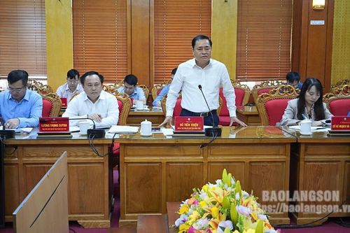 UBND tỉnh tiếp, làm việc với Đoàn công tác của Bộ Giao thông Vận tải về tiến độ các dự án giao thông trọng điểm quốc gia trên địa bàn tỉnh