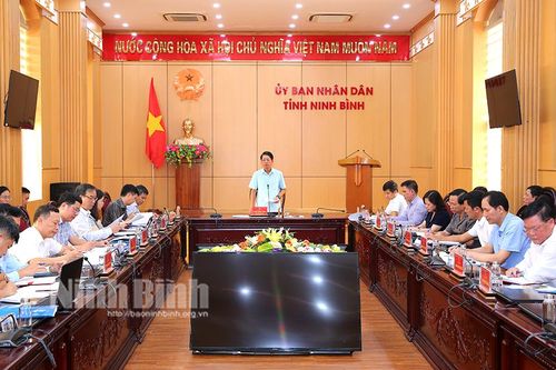 Hội nghị bàn giải pháp nâng cao chất lượng nước sinh hoạt nông thôn