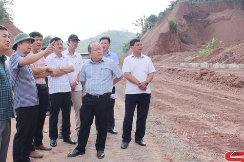 Đồng chí Bí thư Thành ủy kiểm tra, đốc thúc các dự án trọng điểm trên địa bàn