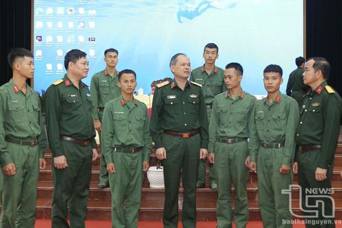 Quân khu 1: Đối thoại để giải quyết tâm tư, nguyện vọng của bộ đội