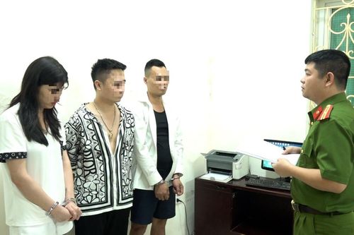 Hưng Yên: Bắt quả tang đối tượng mua bán, tàng trữ 'nước vui'