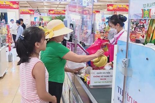 Sau 2024, siêu thị ở Hà Nội không sử dụng túi nilon