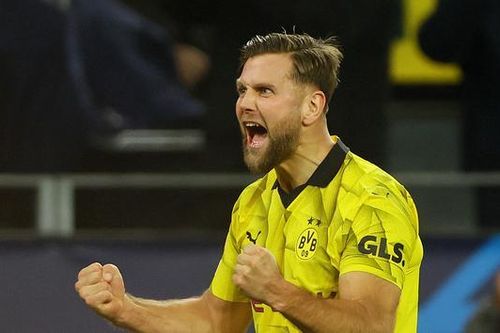 Dortmund chiếm ngôi đầu, Newcastle đứng trước nguy cơ bị loại