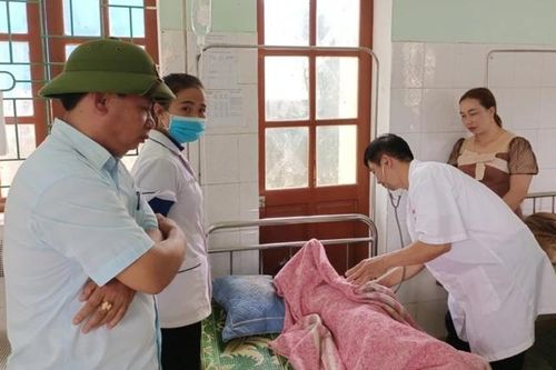 Dại dột ăn lá ngón tự tử vì giận dỗi bố mẹ