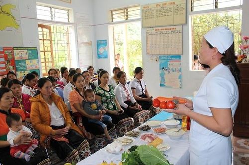 Phòng chống suy dinh dưỡng ở trẻ em vùng đồng bào dân tộc thiểu số và miền núi