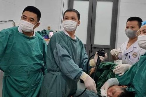 Suýt thủng dạ dày vì thói quen của đa số người Việt