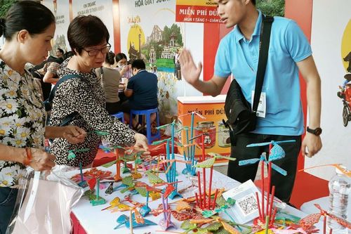 Loay hoay phát triển quà tặng du lịch