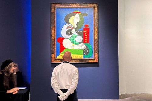 'Femme à la montre' của Picasso trở thành tác phẩm đấu giá đắt giá nhất trong năm nay