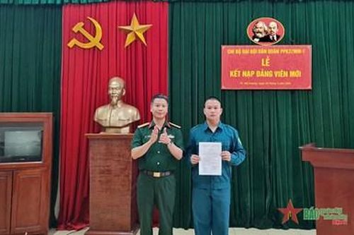 Quan tâm phát triển đảng trong lực lượng dân quân
