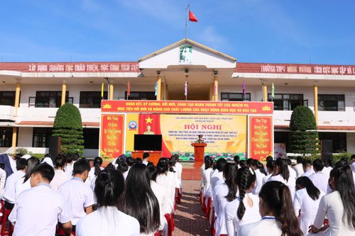 Ngăn chặn thuốc lá điện tử và bạo lực xâm nhập học đường