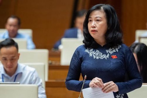 Cần giải quyết kịp thời tình trạng bệnh nhân đóng bảo hiểm nhưng khi khám, chữa bệnh vẫn phải mua thuốc bên ngoài