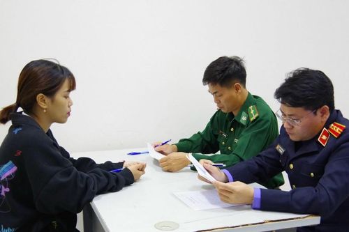 BĐBP Cao Bằng đấu tranh với nạn buôn bán người, giữ bình yên biên giới