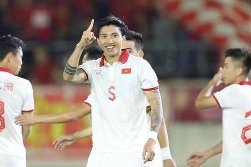 Tiền đạo tuyển Indonesia vẫn cay cú Văn Hậu: 'Tôi chỉ muốn tẩn anh ta'