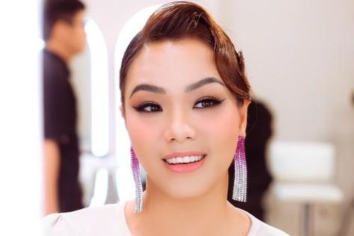 Chị đẹp Phương Vy: '15 năm đi hát, tôi không có bạn thân ở showbiz'