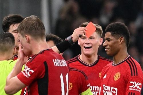 Kết quả bóng đá hôm nay 9/11: Man Utd thua sốc dù dẫn trước hai bàn