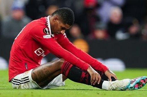 Man United thua ngược trong trận đấu ở 'chảo lửa' Parken