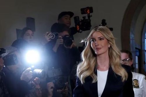 Con gái ông Trump điềm tĩnh trong phiên tòa ở New York