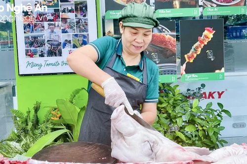 E ngại dịch bệnh, sức tiêu thụ thịt lợn Nghệ An trên đà chững