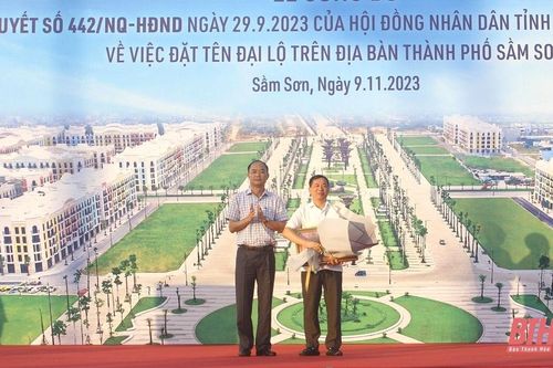 TP Sầm Sơn công bố Nghị quyết của HĐND tỉnh về việc đặt tên đại lộ trên địa bàn