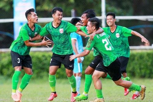Xác định 3 đội bóng thăng hạng Nhì năm 2024