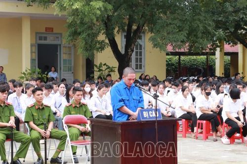 Xét xử lưu động 2 vụ án tàng trữ trái phép chất ma túy trên địa bàn thành phố Lào Cai