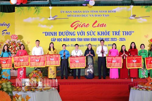 Giao lưu 'Dinh dưỡng với sức khỏe trẻ thơ' cấp học Mầm non tỉnh Ninh Bình năm học 2023- 2024