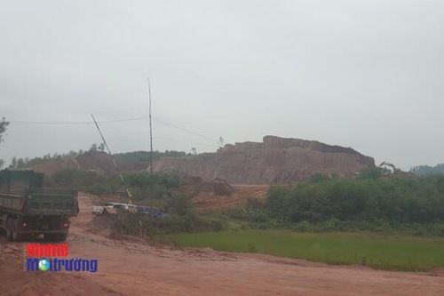 Thái Nguyên: Lựa chọn tổ chức thực hiện đấu giá quyền khai thác 22 mỏ đất làm vật liệu san lấp