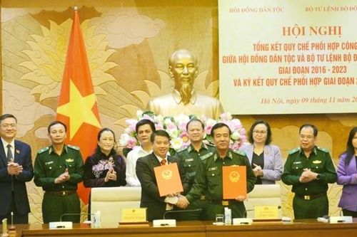 Hội đồng Dân tộc và Bộ Tư lệnh Bộ đội Biên phòng ký Quy chế phối hợp công tác