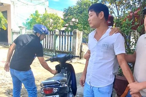 Thanh niên nửa đêm bám theo nữ sinh viên giật Iphone sa lưới