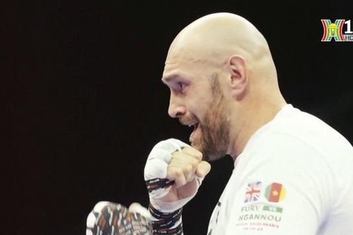 Lùi trận thượng đài đỉnh cao giữa Oleksandr Usyk và Tyson Fury