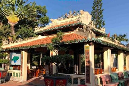 Toàn cảnh di tích núi Bình San, lăng mộ Mạc Cửu và khu mộ cổ ở Hà Tiên