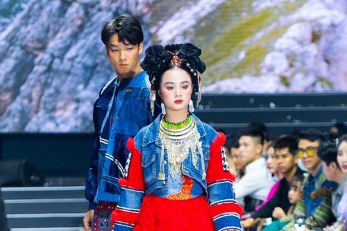 Mẫu nhí Maika Ngọc Khánh tỏa sáng trong BST của NTK Cao Minh Tiến