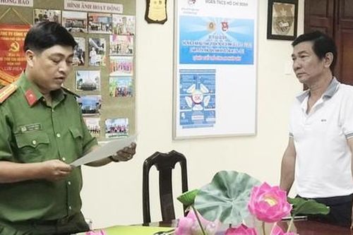 Dùng con dấu giả để chuyển nhượng 120 tỷ đồng cổ phần tại công ty bất động sản