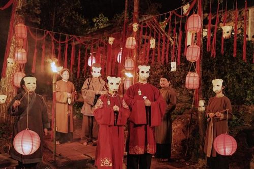 'Kẻ ăn hồn' tung trailer đám cưới chuột và lũ rối nước quỷ dị ở làng Địa ngục gây ám ảnh