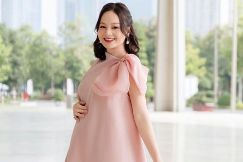 Diễn viên Lan Phương mang bầu con thứ 2