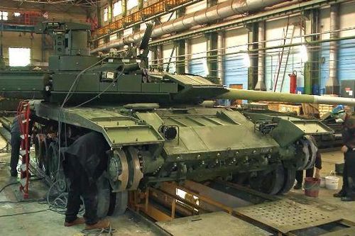 Quân đội Nga nhận được 1.900 xe tăng và dự kiến sẽ có thêm 200 chiếc nữa