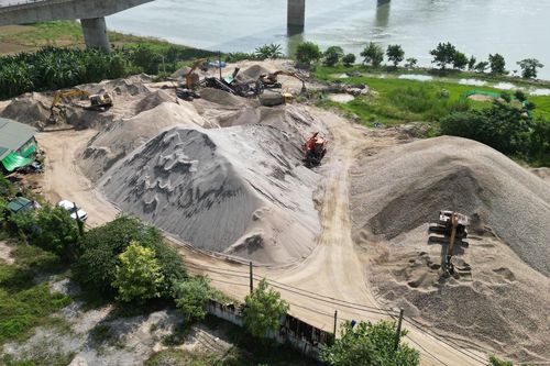 Hàng loạt bến thủy nội địa ở Phú Thọ không phép, hết thời gian hoạt động