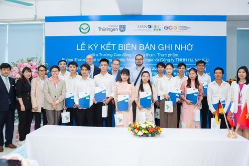 Sinh viên ngành Lương thực - Thực phẩm Đà Nẵng được nhận đi làm việc tại Đức