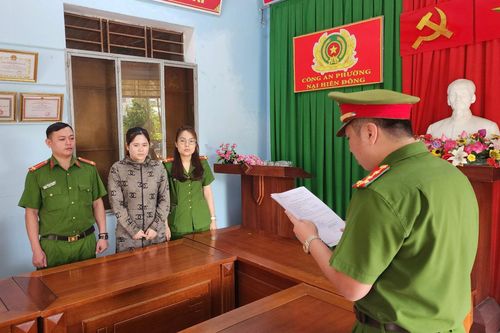 Cặp vợ chồng lập Facebook ảo lừa đảo tiền từ thiện